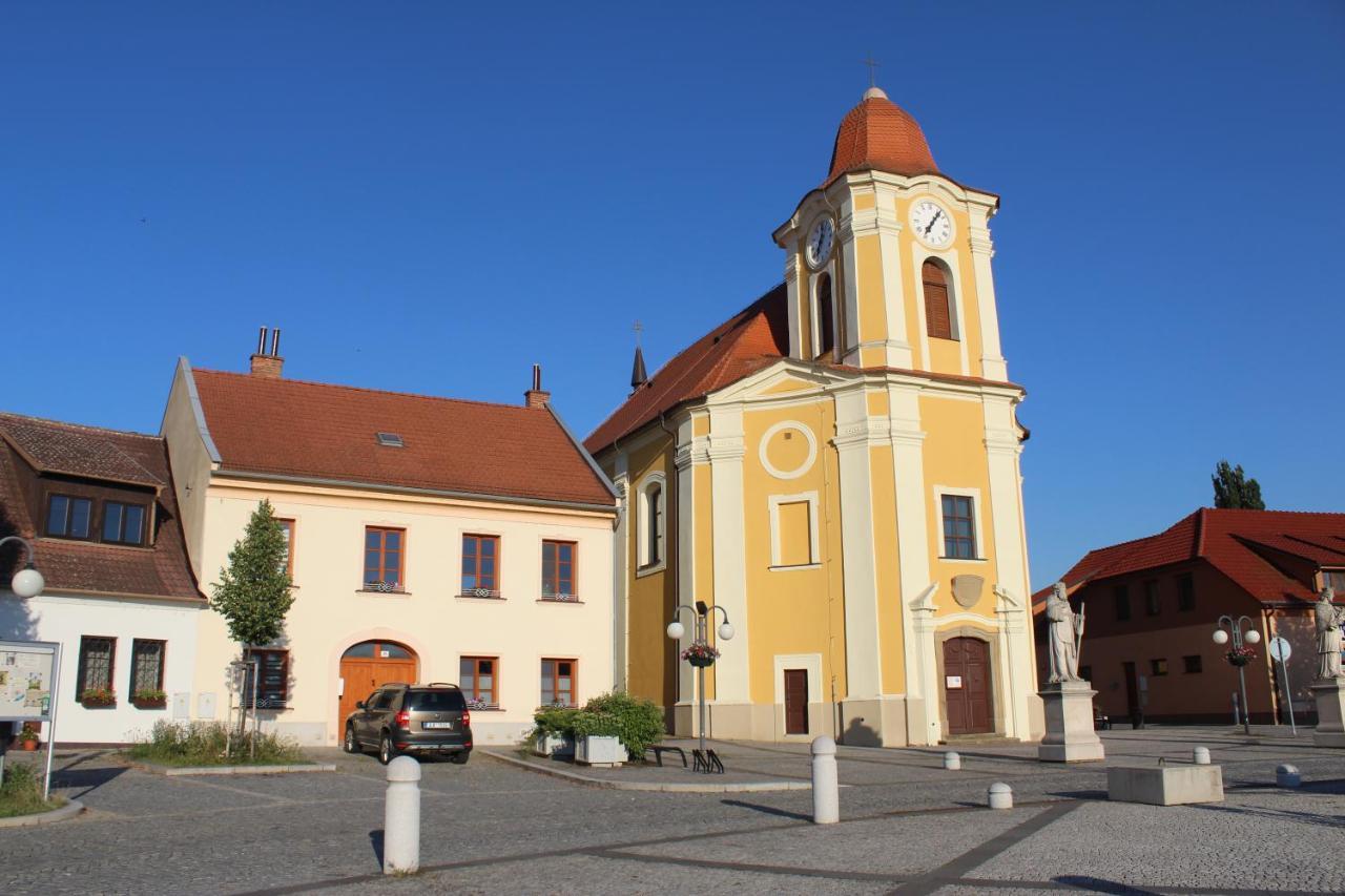 Apartmán U Kostela Veselí nad Moravou Esterno foto