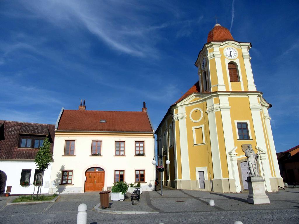 Apartmán U Kostela Veselí nad Moravou Esterno foto