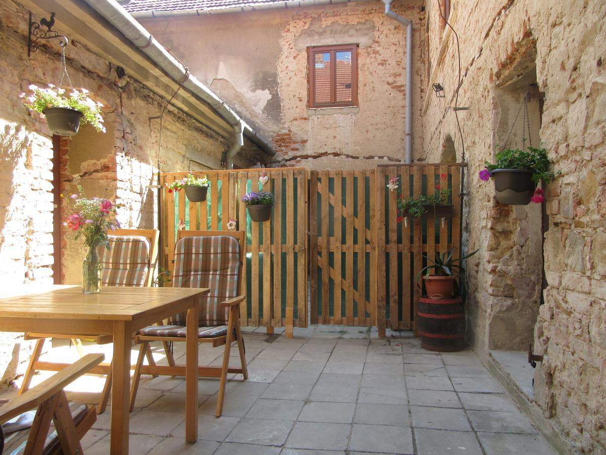 Apartmán U Kostela Veselí nad Moravou Esterno foto
